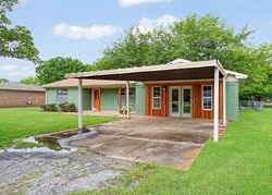 Pre-foreclosure in  Herberta St Pottsboro, TX 75076