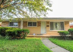 Pre-foreclosure in  Westgate Dr Redford, MI 48239