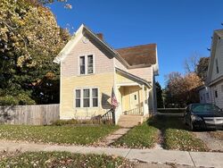  W Franklin Ave, Reed City MI