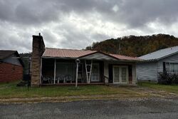  Kentucky Ave, South Williamson KY