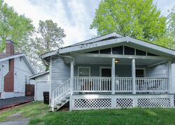 Pre-foreclosure in  Quendo Ave Saint Louis, MO 63130