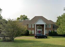 Pre-foreclosure in  Jefferson Dr W Forest, VA 24551