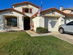 Pre-foreclosure in  Rainbow Falls Way Elk Grove, CA 95624