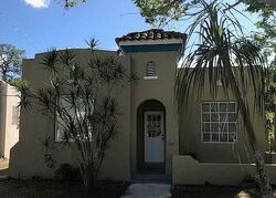 Pre-foreclosure in  Katherine St Fort Myers, FL 33901