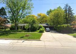 Pre-foreclosure in  S Walnut Ln Schaumburg, IL 60193