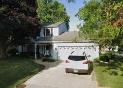 Pre-foreclosure in  Melody Ln Vernon Hills, IL 60061