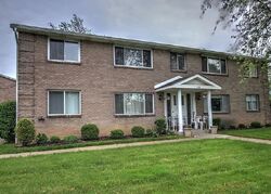 Pre-foreclosure in  OLD LYME DR Buffalo, NY 14221