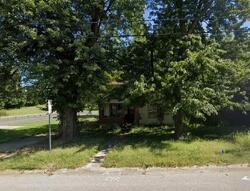 Pre-foreclosure in  LEITCHFIELD RD Owensboro, KY 42303
