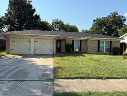  Sue Ann Ln, Burleson TX