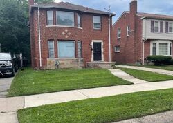 Pre-foreclosure in  Snowden St Detroit, MI 48235