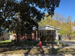 Pre-foreclosure in  Meyer Ct Lincoln Park, MI 48146