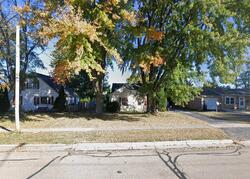 Pre-foreclosure Listing in W Peckham St NEENAH, WI 54956
