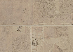 Pre-foreclosure in  186th St E Llano, CA 93544