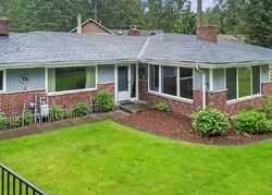 Pre-foreclosure in  Maybelle Ln Sw Lakewood, WA 98498