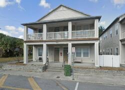  E Columbus Dr, Tampa FL