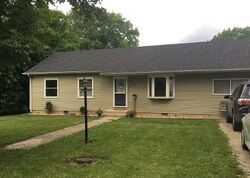 Pre-foreclosure in  E McCracken Ave Hoopeston, IL 60942