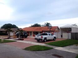 Pre-foreclosure in  SW 70th Ter Miami, FL 33193