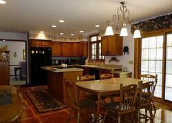 Pre-foreclosure in  Deerwood Ln Grand Island, NY 14072