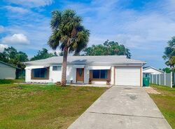 Pre-foreclosure in  Hillcrest Ave Nw Port Charlotte, FL 33948