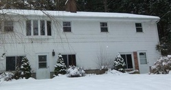 Pre-foreclosure Listing in CHAMBERLAIN HILL RD HIGGANUM, CT 06441