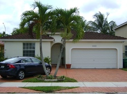 Pre-foreclosure in  SW 119TH CT Miami, FL 33186