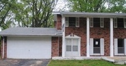 Pre-foreclosure in  CAROLVIEW DR Florissant, MO 63033