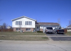 Pre-foreclosure in  LORELEI DR Zion, IL 60099
