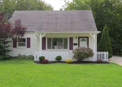 Pre-foreclosure in  STERLING RD Lorain, OH 44052