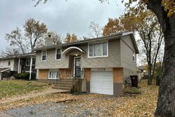 Pre-foreclosure in  CENTRAL PARK AVE Hazel Crest, IL 60429