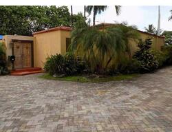 Pre-foreclosure in  ISLE OF CAPRI DR Fort Lauderdale, FL 33301