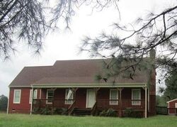Pre-foreclosure in  YAHLEY MILL RD Richmond, VA 23231