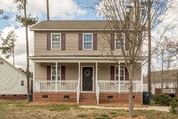 Pre-foreclosure in  GENTLE RIO CT Garner, NC 27529