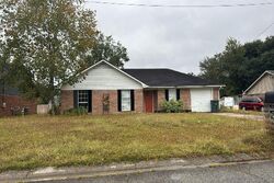  Cove St, Hinesville GA