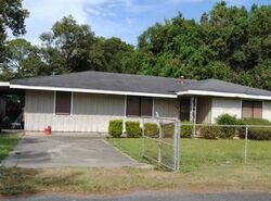 Pre-foreclosure in  SAINT PHILIP ST Raceland, LA 70394