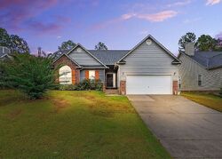 Pre-foreclosure in  ABBOTTSWOOD DR Fayetteville, NC 28301