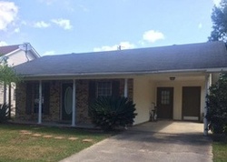 Pre-foreclosure in  AUBIN ST Denham Springs, LA 70726