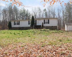  Carriage Hill Rd, Farmville VA