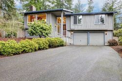 Pre-foreclosure in  37TH AVE SW Federal Way, WA 98023