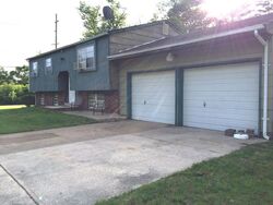 Pre-foreclosure in  BIRCH AVE Berlin, NJ 08009