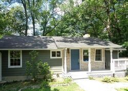 Pre-foreclosure in  SCENIC DR Hamburg, NJ 07419