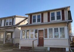 Pre-foreclosure in  E PRINCESS ST York, PA 17403