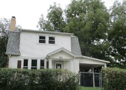 Pre-foreclosure in  GEORGE ST Alton, IL 62002