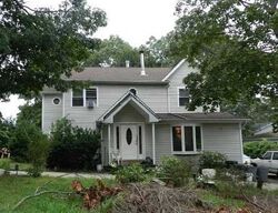Pre-foreclosure in  HIGHVIEW DR Selden, NY 11784