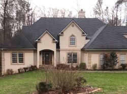 Pre-foreclosure in  OLD FAIRBURN CLOSE SW Atlanta, GA 30331