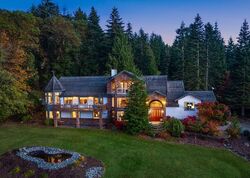 Pre-foreclosure in  FOX HOLLOW RD Sequim, WA 98382