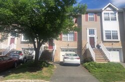  Tallwood Ln, Dunellen NJ