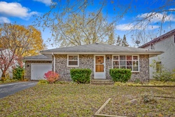 Pre-foreclosure in  KEDRON BLVD Zion, IL 60099