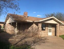 Pre-foreclosure in  PEACH ST Snyder, TX 79549