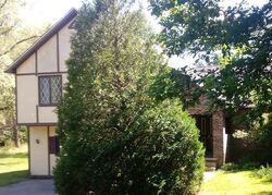 Pre-foreclosure in  EVERGREEN CIR Tobyhanna, PA 18466