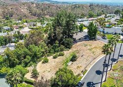 Pre-foreclosure in  MIRA VISTA DR Santa Ana, CA 92705